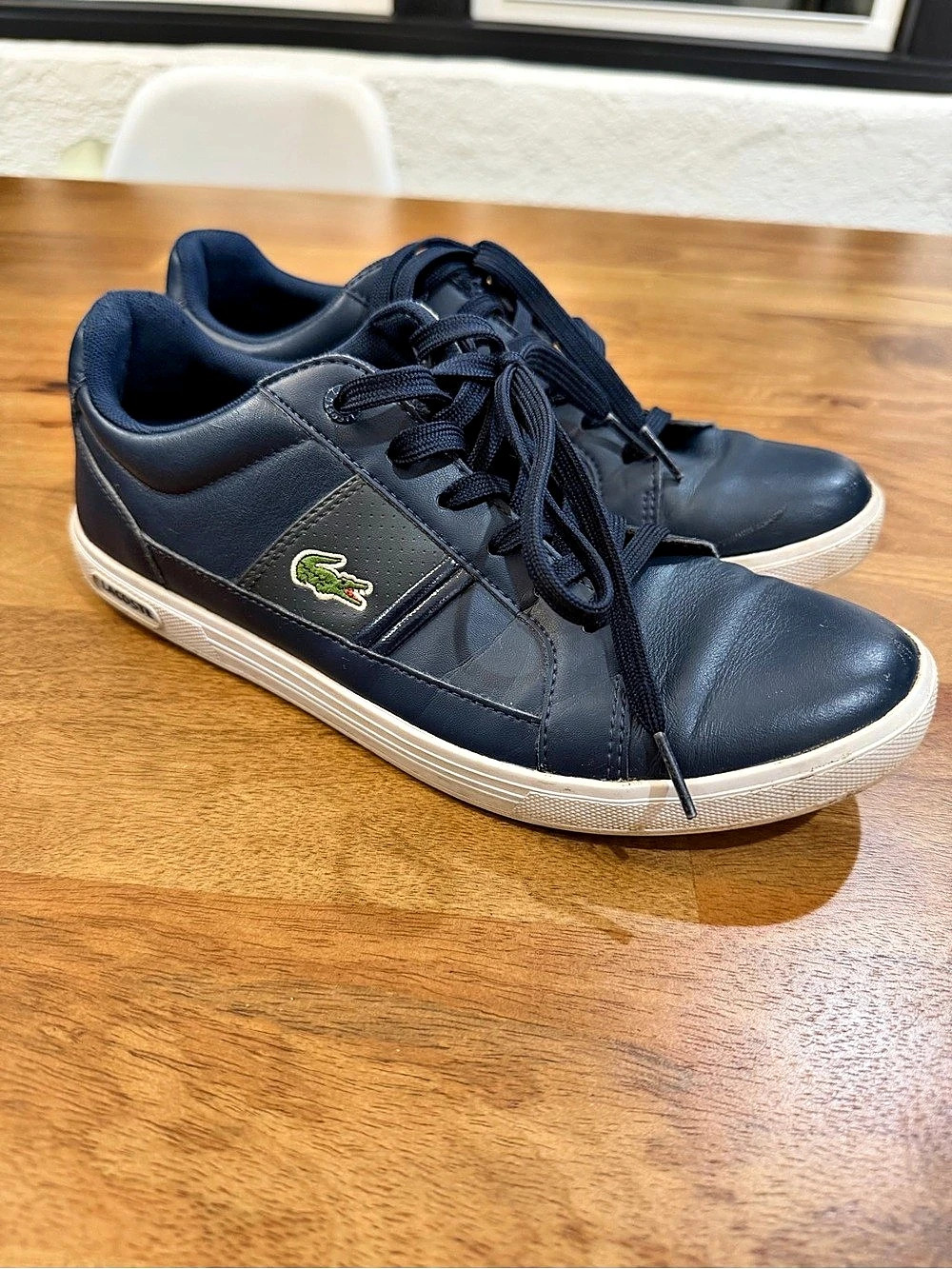 Lacoste Europa Leather Sneakers in Navy & White Men Size 7